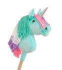 Hobby Horse Jednorożec na kiju miętowy z kolorową grzywą i srebrnym rogiem A4