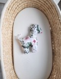 Konik LUCKY miękka maskotka z bawełny dla niemowląt - Peonie różowe